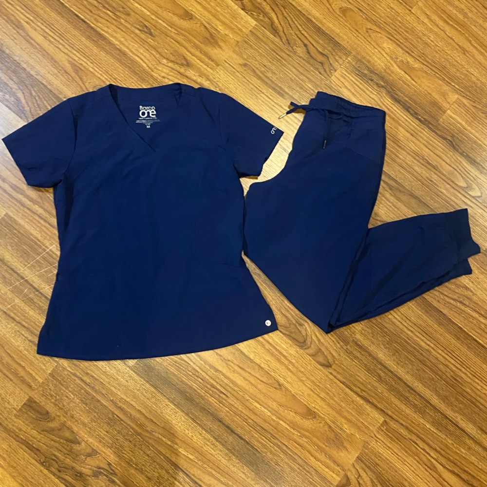 Barco One Navy Scrub Set Medium Jogger